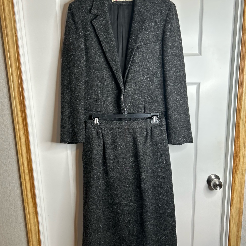 Vintage Brooks Woolen Co Women’s Business Skirt Suit British Wool Gray Size 12